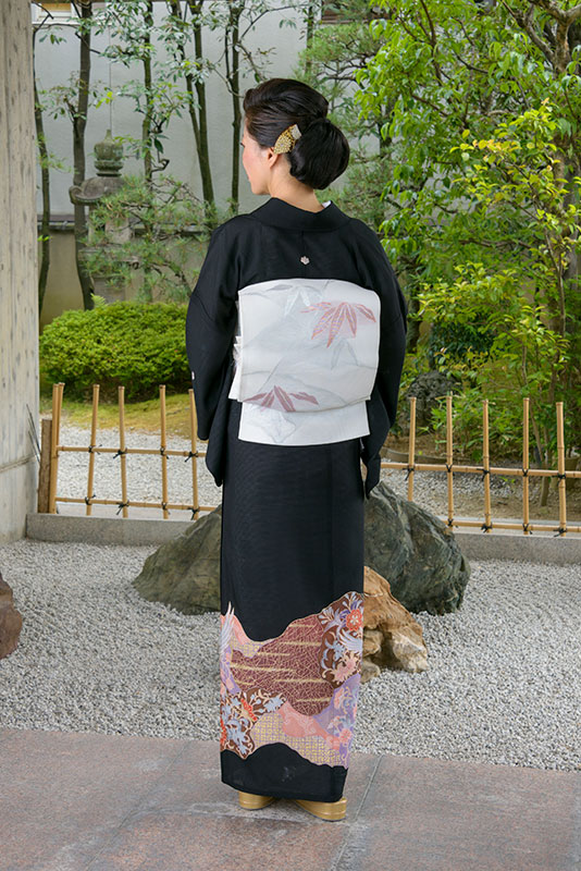 後ろ姿