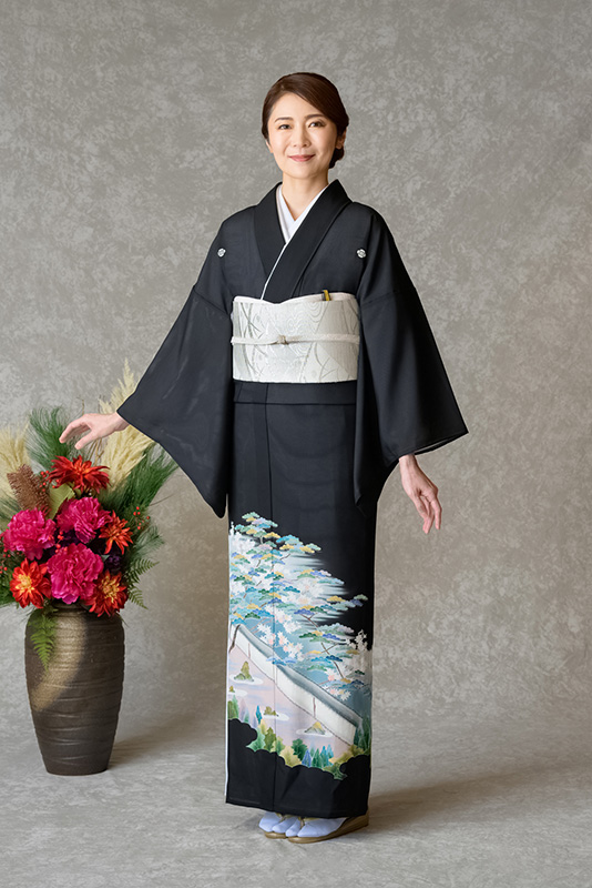夏用　絽黒留袖 鶴と竹の吉祥文様 高級手刺繍｜留袖レンタル 松竹梅吉祥文様 | キクヅルトーキョー