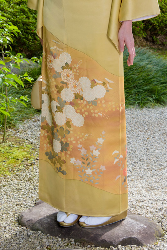 裾模様（前）