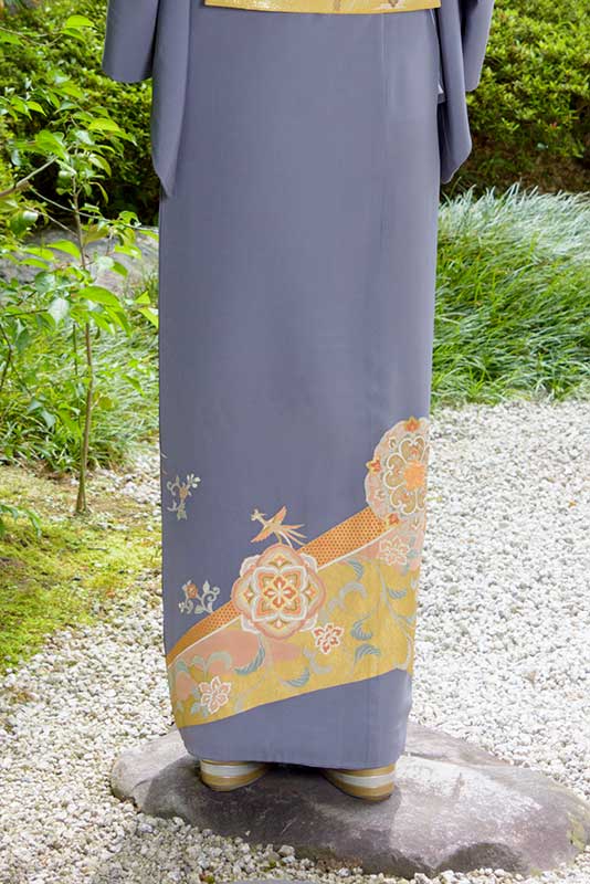 裾模様（後ろ）