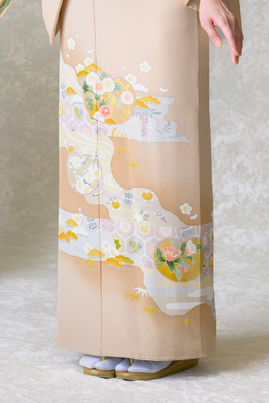 色留袖レンタル フルセット ベージュ 道長 菊 梅(五つ紋 色留袖レンタル フルセット ベージュ 道長 菊 梅(五つ紋