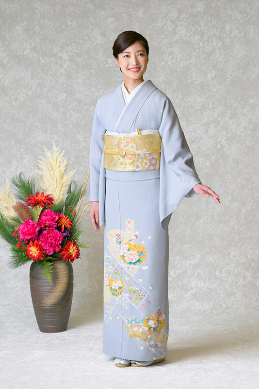 色留袖レンタル フルセット グレー 地紙 牡丹 橘（五つ紋）｜京都