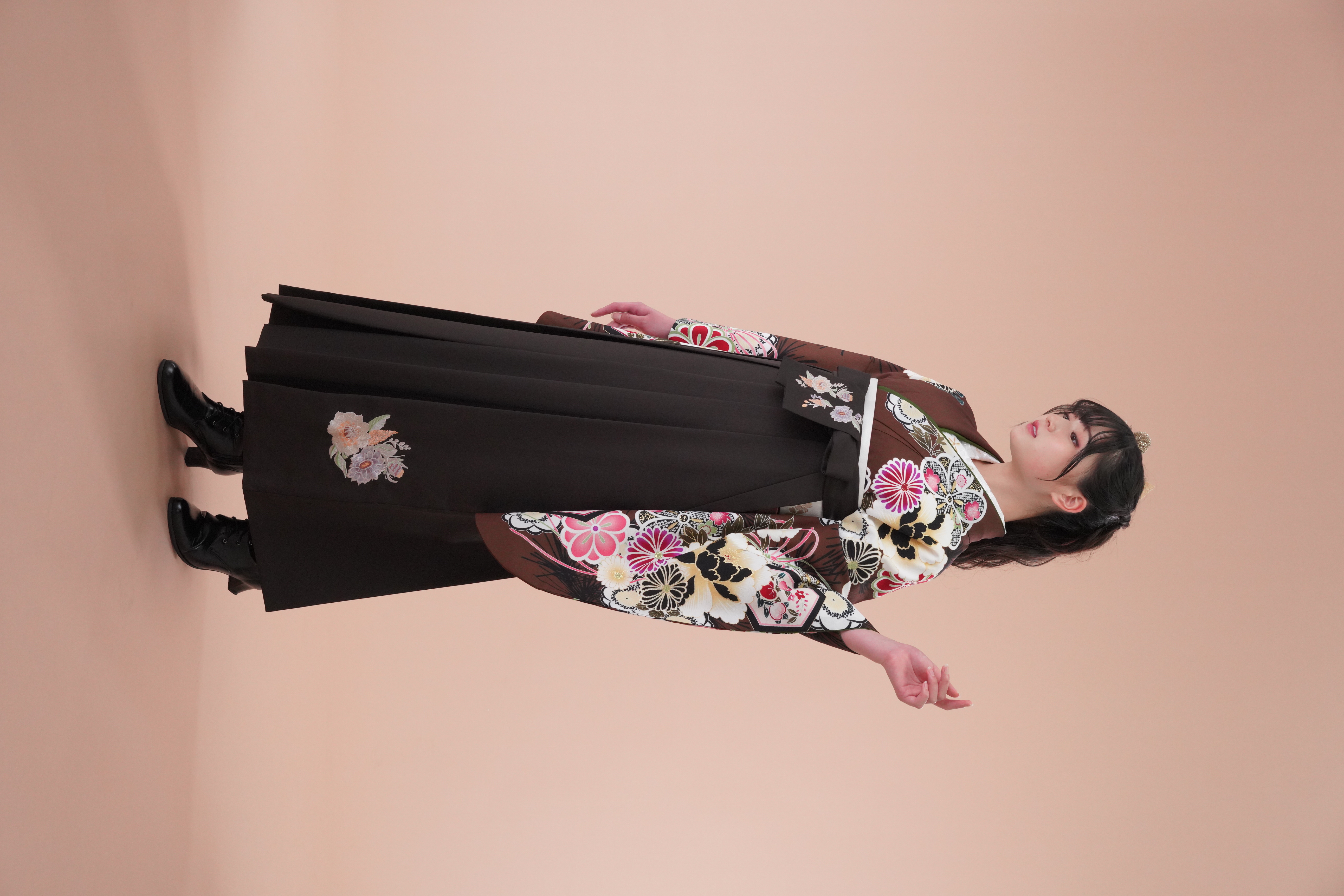 卒業袴 牡丹に針松