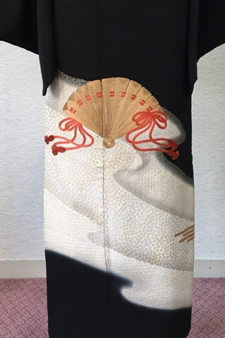裾模様（前）