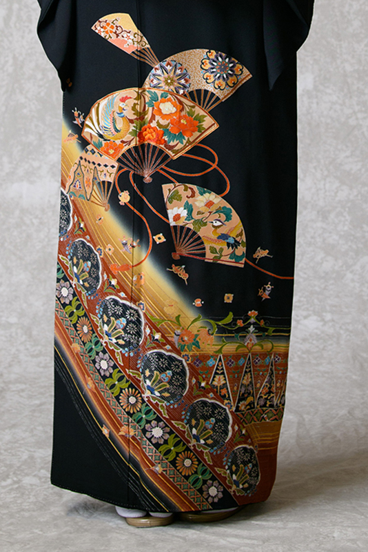 裾模様（前）