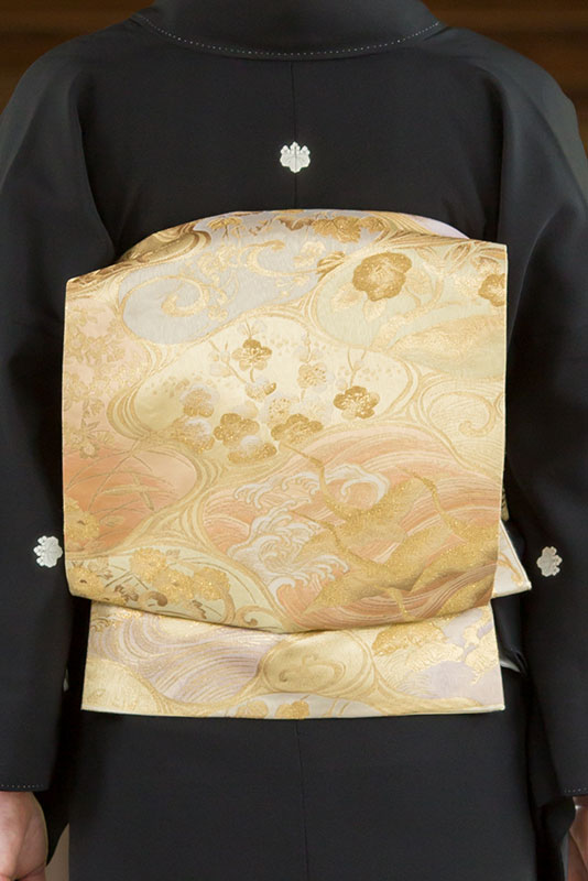 グリーン暈し 箔柄入りサガラ刺繍